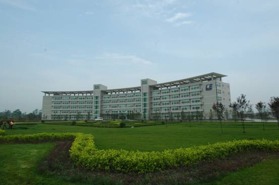 中科院成都光電研究所與成都奧邁科技簽訂去離子水機(jī)合作協(xié)議！